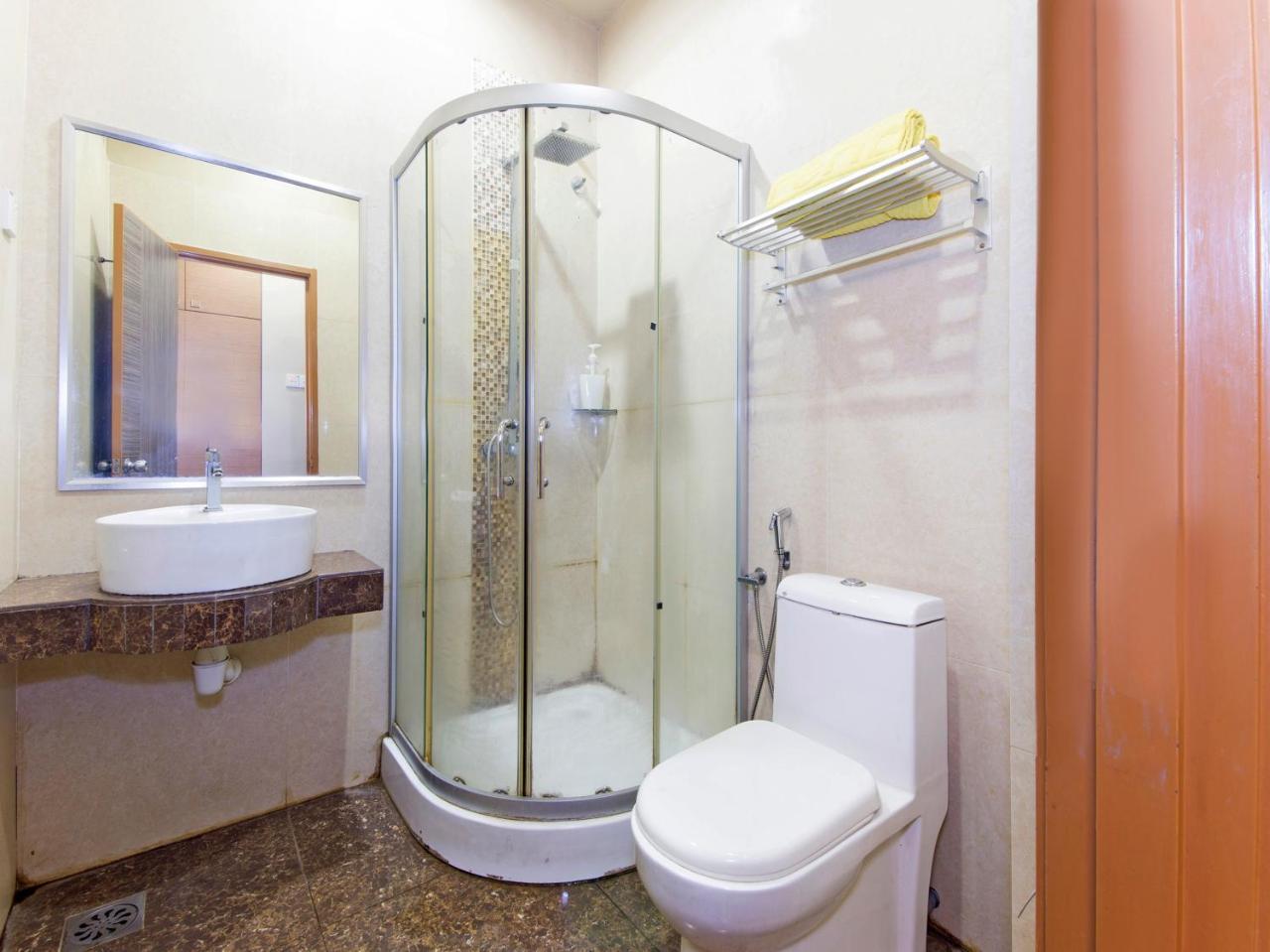 Oyo 422 Hotel Reno Kuala Lumpur Extérieur photo