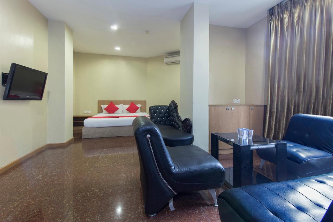 Oyo 422 Hotel Reno Kuala Lumpur Extérieur photo